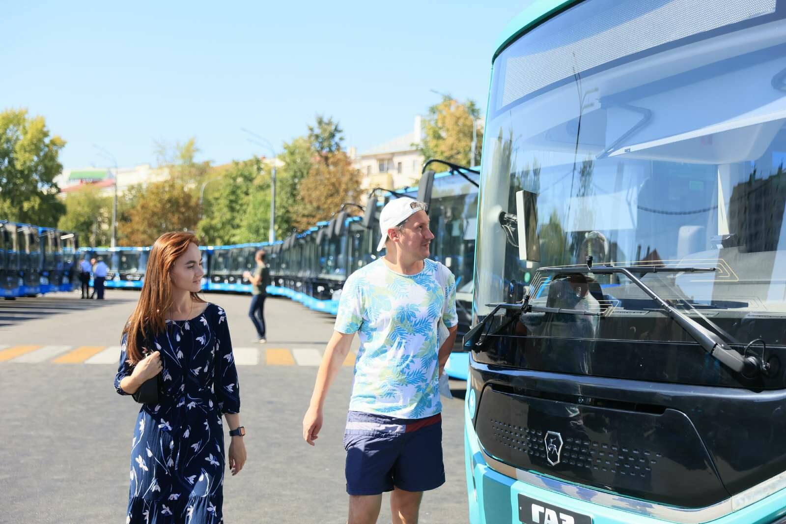 Подмосковье получило еще 110 новых автобусов с USB-зарядками — Андрей Воробьев | Изображение 3