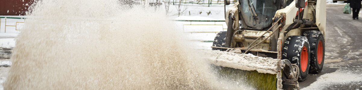 К уборке снега в Химках привлечено более 1000 сотрудников коммунальных служб