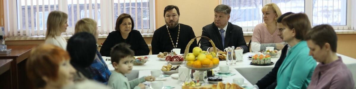 В Химках депутат Госдумы Ирина Роднина провела встречу с женами и матерями военнослужащих