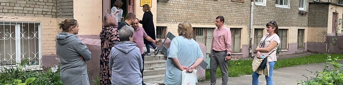 Общественник поддержал инициативу химчан по ремонту в многоквартирном доме