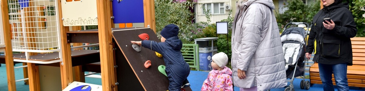 Новые детские площадки открыли в Химках по программе губернатора